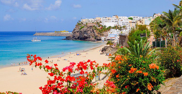 Côte de la plage de Morro del Jable à Fuerteventura en Espagne