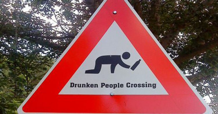 Attention aux personnes ivres, Suède