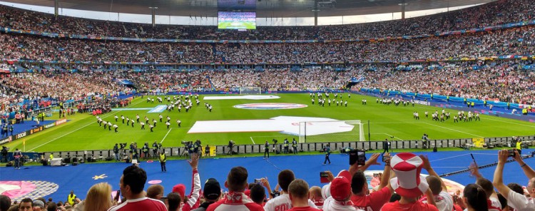 5 traditions insolites des supporters de Football