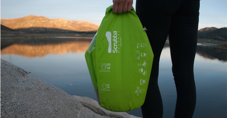 Scruba Wash Bag, petite révolution de vos vacances (Flickr)