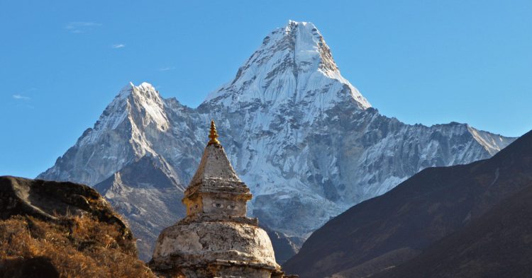 Ama Dablam - hoyfjellspesialisten.com