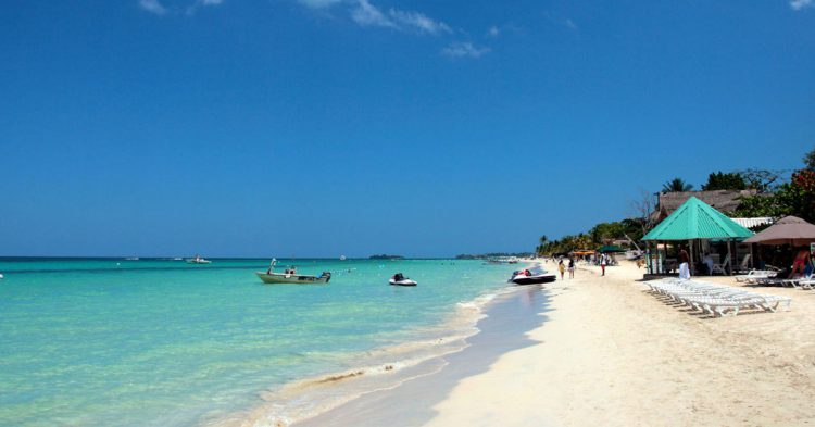 Seven Mile Beach, Jamaïque - supercoolbeaches.com