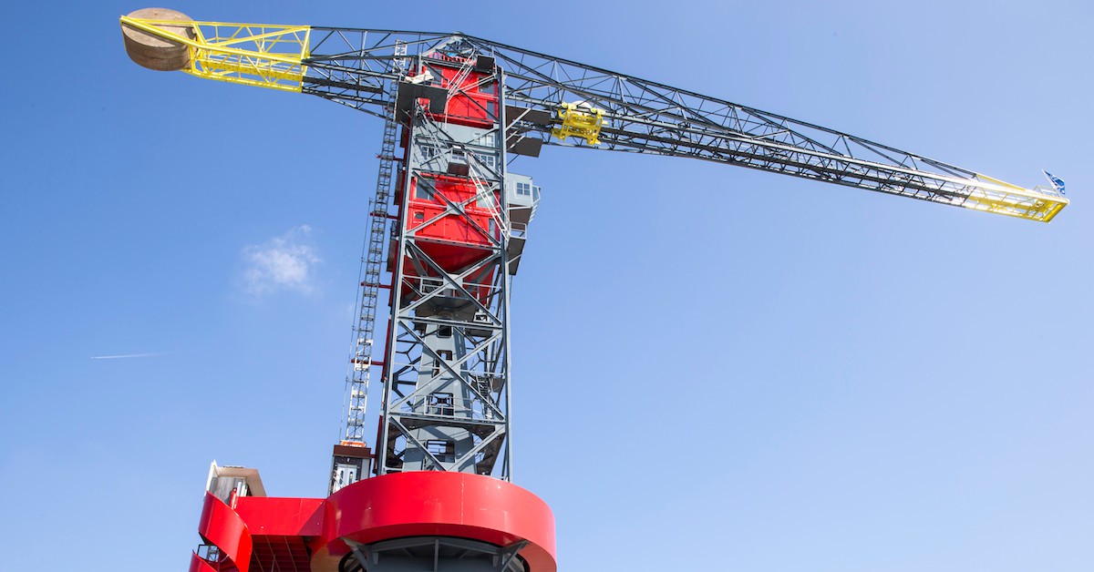 Perché dans une grue Prenez de la hauteur au Faralda Crane Hotel. Cet hôtel situé en Hollande dispose de 50 suites de luxe perchées à 50 mètres. Car une ancienne grue portuaire a été reconvertie en établissement hôtelier. Vue imprenable sur Amsterdam garantie !