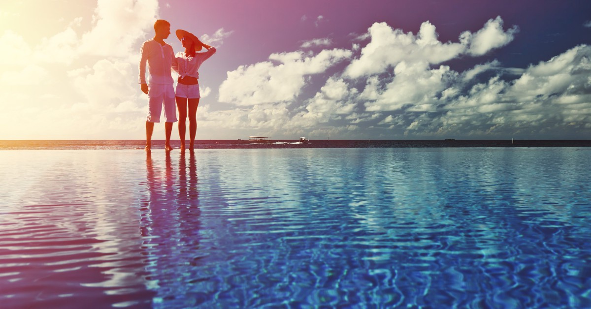 <b>Les Maldives</b><br><br> Changement radical d'ambiance avec les Maldives. Le spot idéal si vous cherchez de la tranquillité sur fond de plage de sable aussi fin que blanc, d'eau chaude d'un bleu turquoise hallucinant et d'un climat des plus confortables. Les Maldives raviront les amoureux de la nature à l'état pur et seront un point de chute tout trouvé pour y roucouler caché du reste du monde.