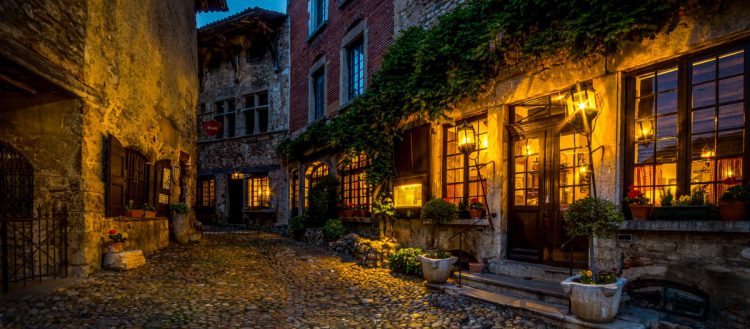  Pérouges (Flickr.com)