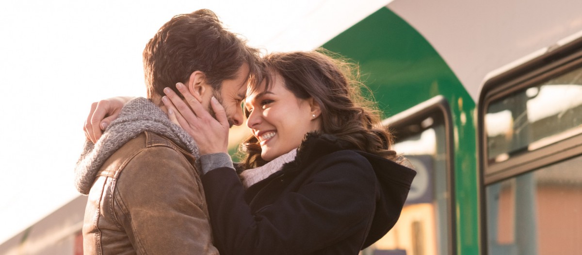 Les amoureux du quai de train