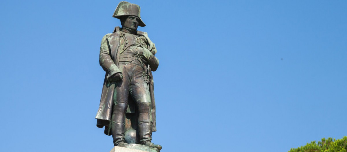 Statue de Napoléon, Corse