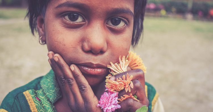 Enfant Kolkata, Inde (Istock)