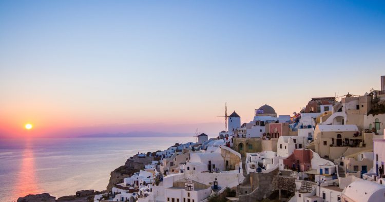 Coucher du Soleil à Oia, Santorin (Istock)