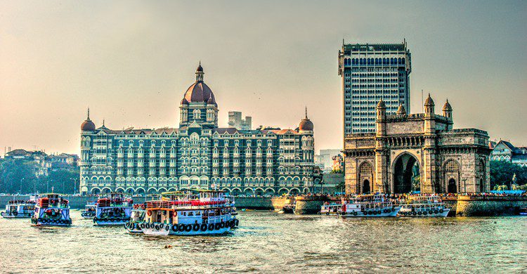 Vue sur Porte de l'inde et le TajMahal Hotel (Istock)