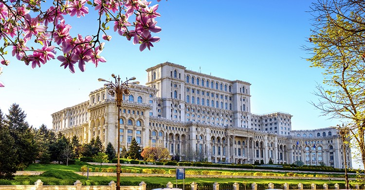 Vue sur le palais présidentiel de Bucarest en Roumanie (Istock)