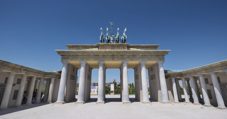 Sigue leyendo Visitez tous les monuments d’Europe en moins d’1 heure !